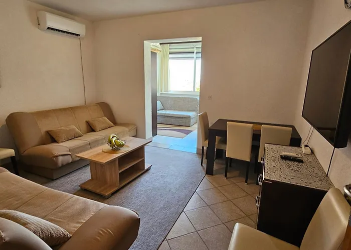 Apartments Alma